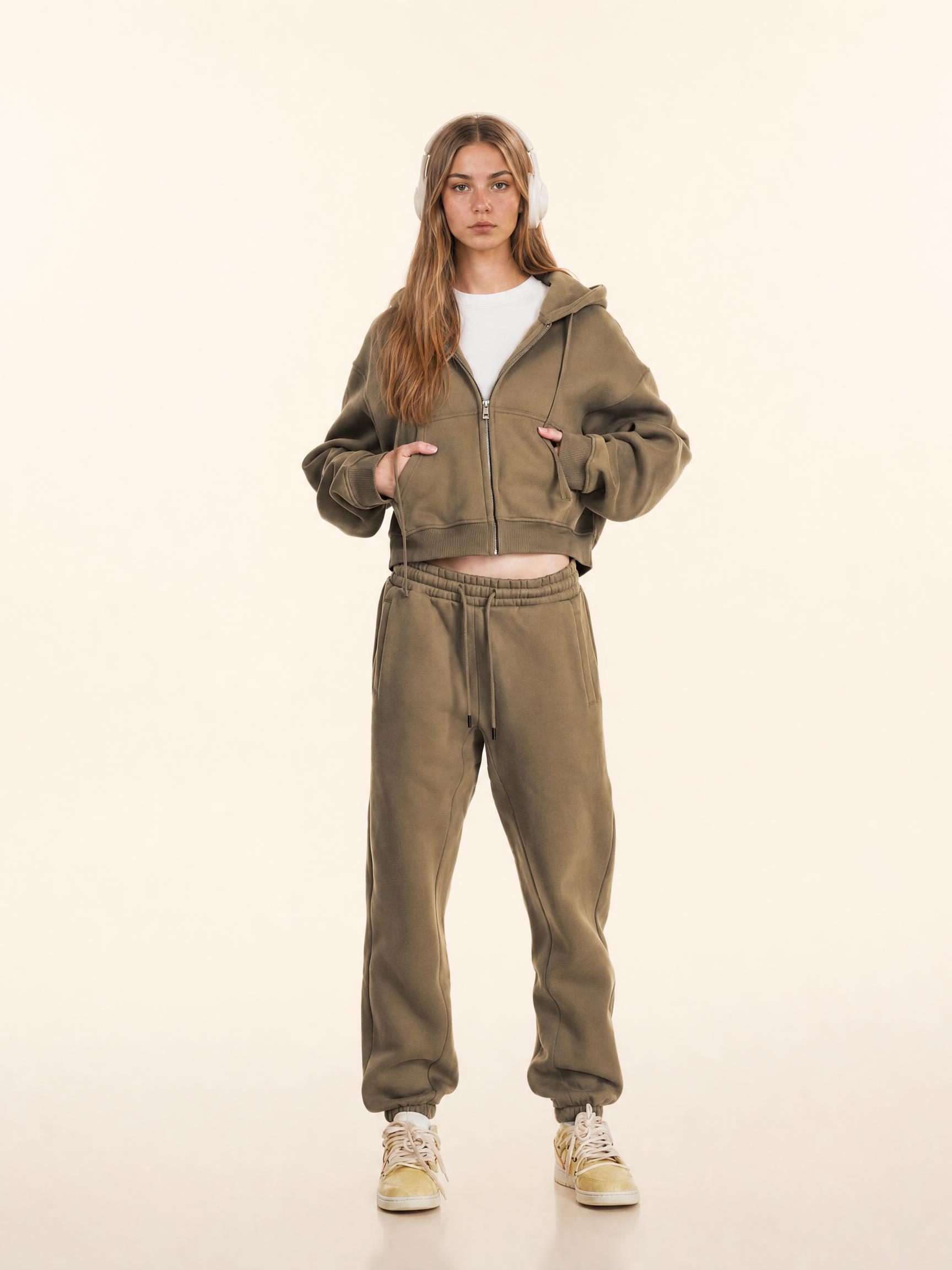 345GRetro zip-up jacket in a loose cropped hoodie
